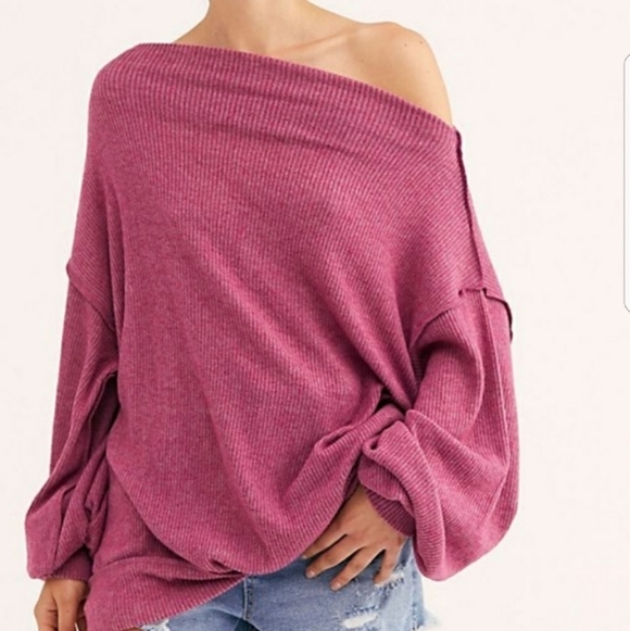 Free People Tops - FREE PEOPLE // super soft comfy-chic off shoulder knit top sweater